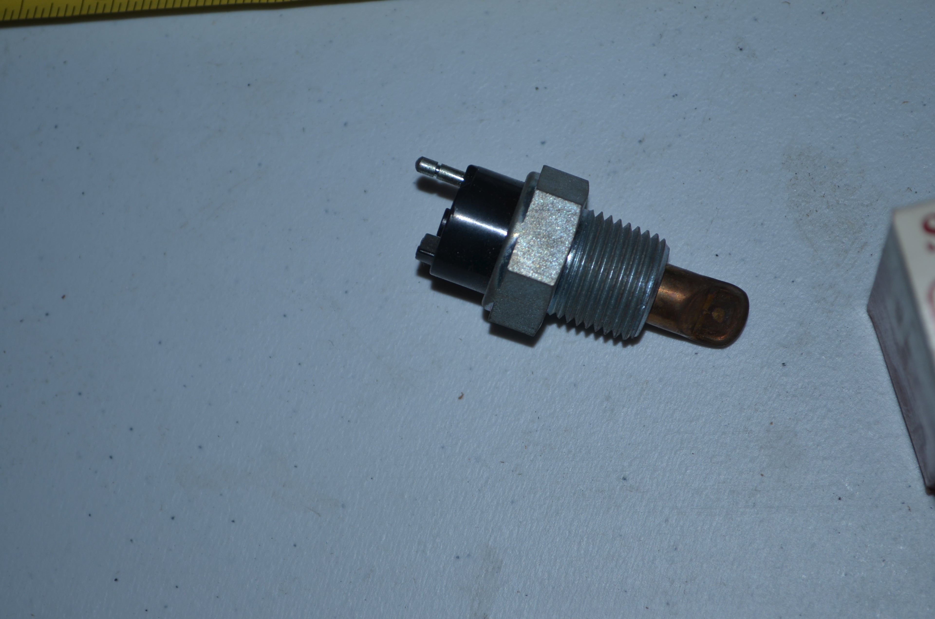Sorensen Temperature Gauge Switch (TS-17 A) large Vintage Genuine OEM NOS USA
