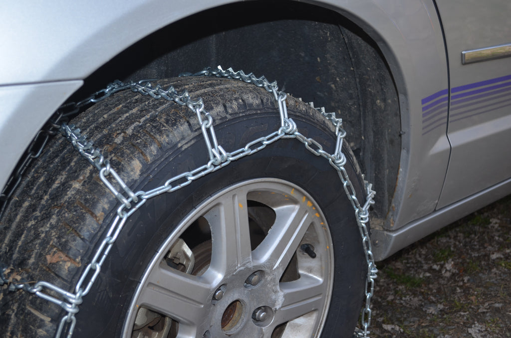 15 Inch Tire Chains from the Peerless Chain Company for Radial or Regular Tires 1817-10-1 (3 pieces)