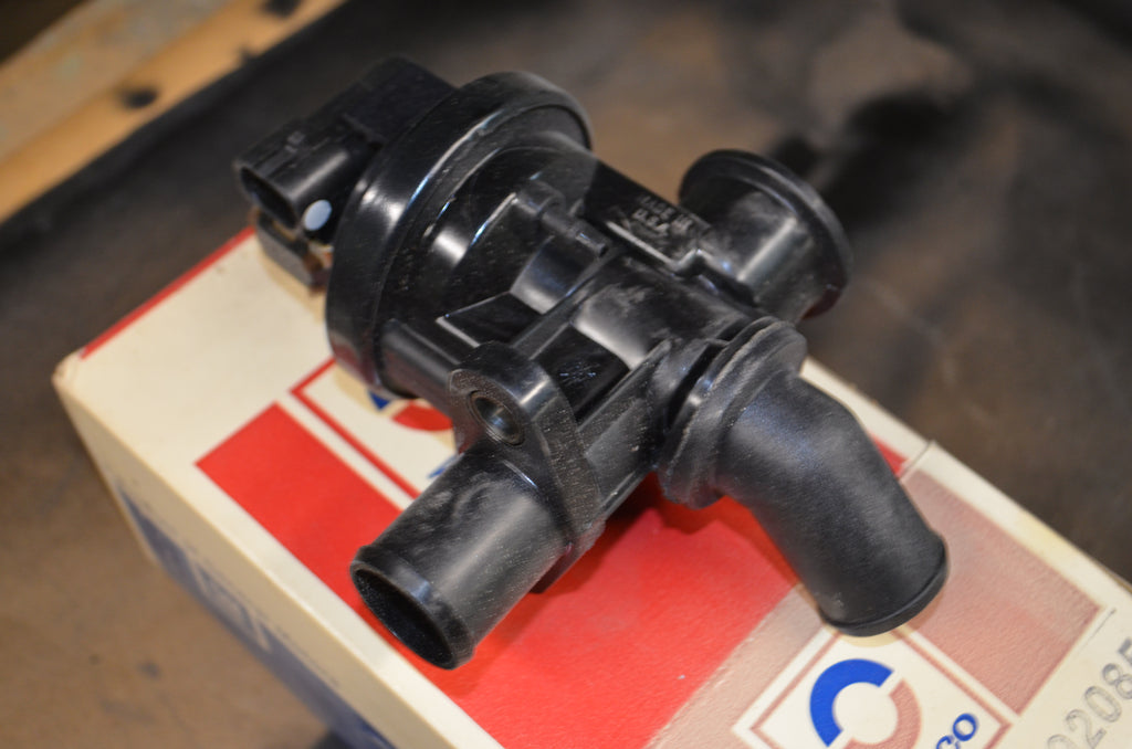 1992 to 1993 C4 Corvette valve air injection bypass valve OEM part# 17092085