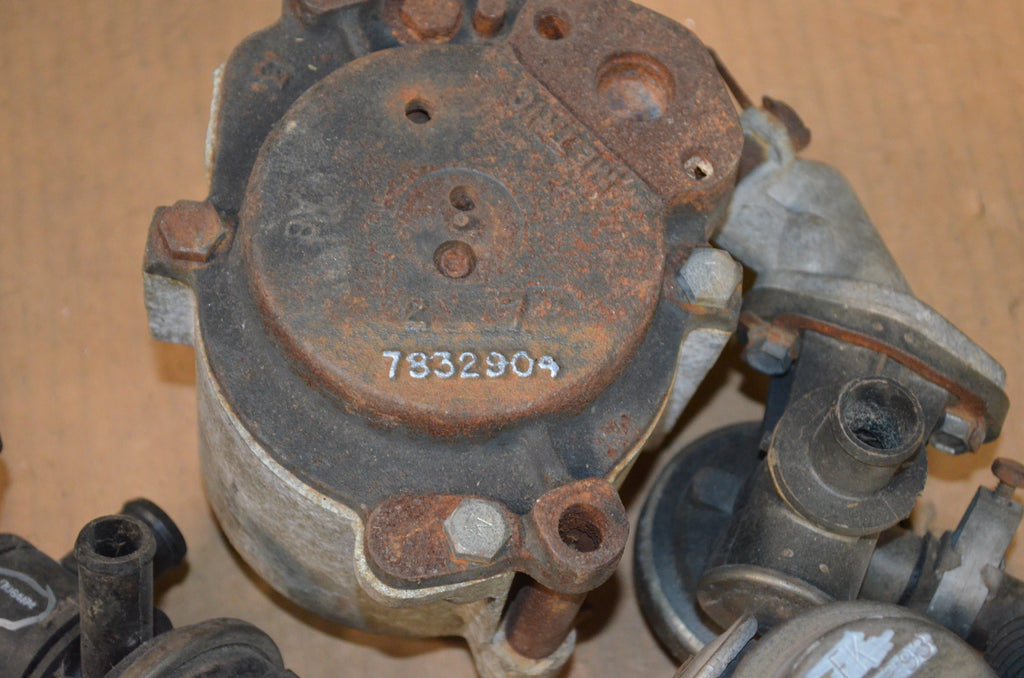 1975-82 CHEVROLET CORVETTE CAMARO SMOG PUMP w brackets 7832904